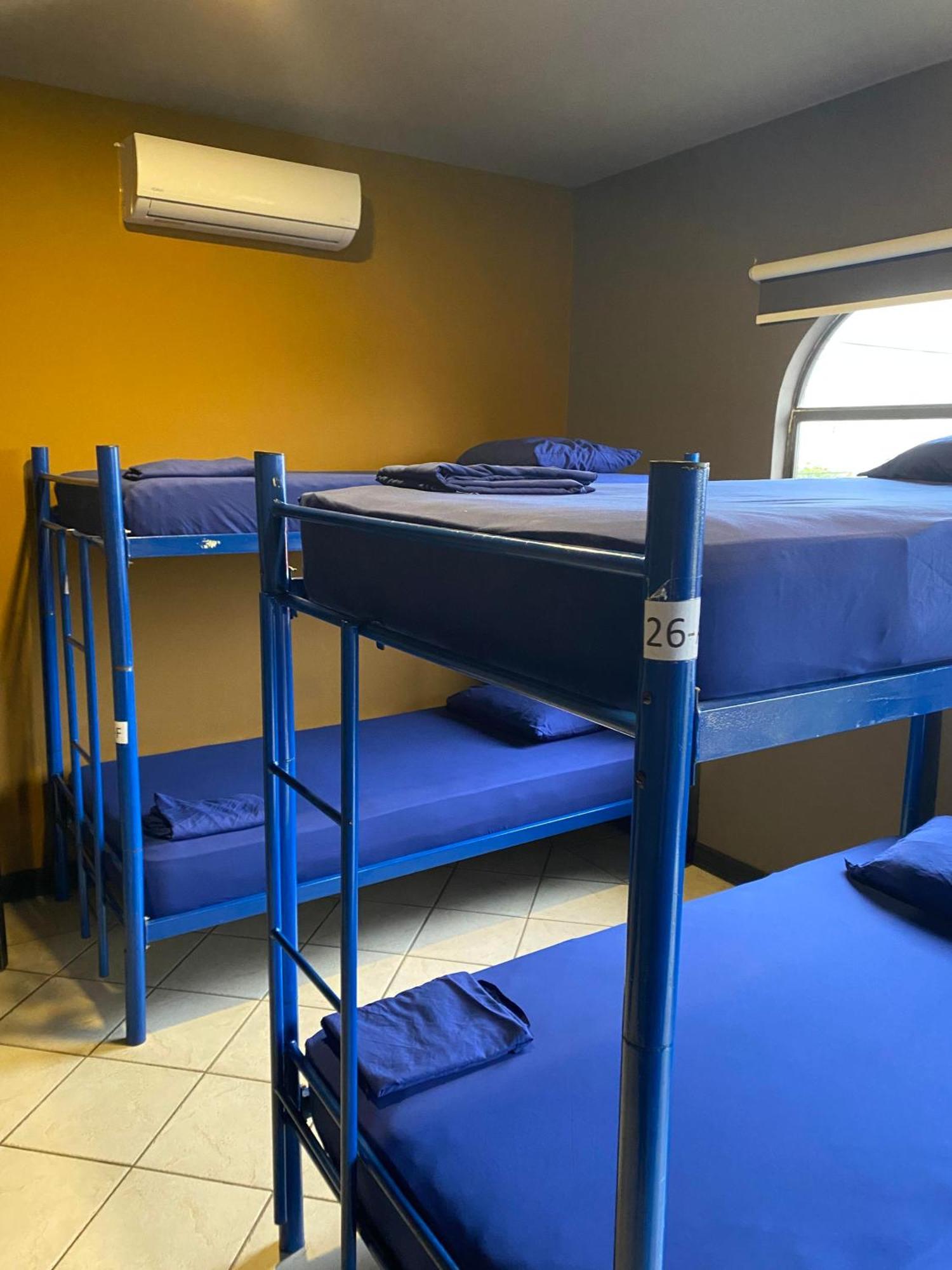 Alajuela Backpackers Airport Hostel ภายนอก รูปภาพ