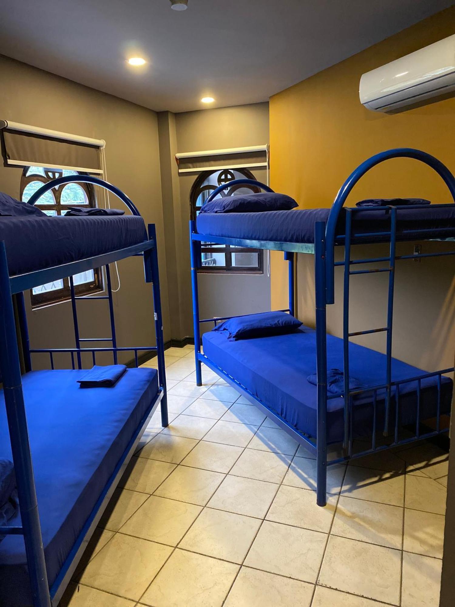 Alajuela Backpackers Airport Hostel ภายนอก รูปภาพ