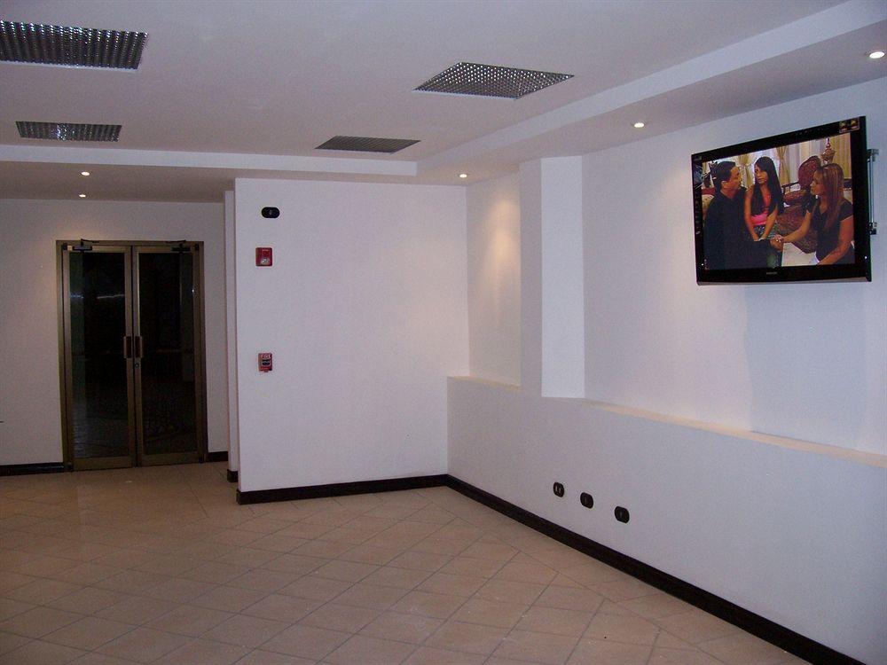 Alajuela Backpackers Airport Hostel ภายนอก รูปภาพ