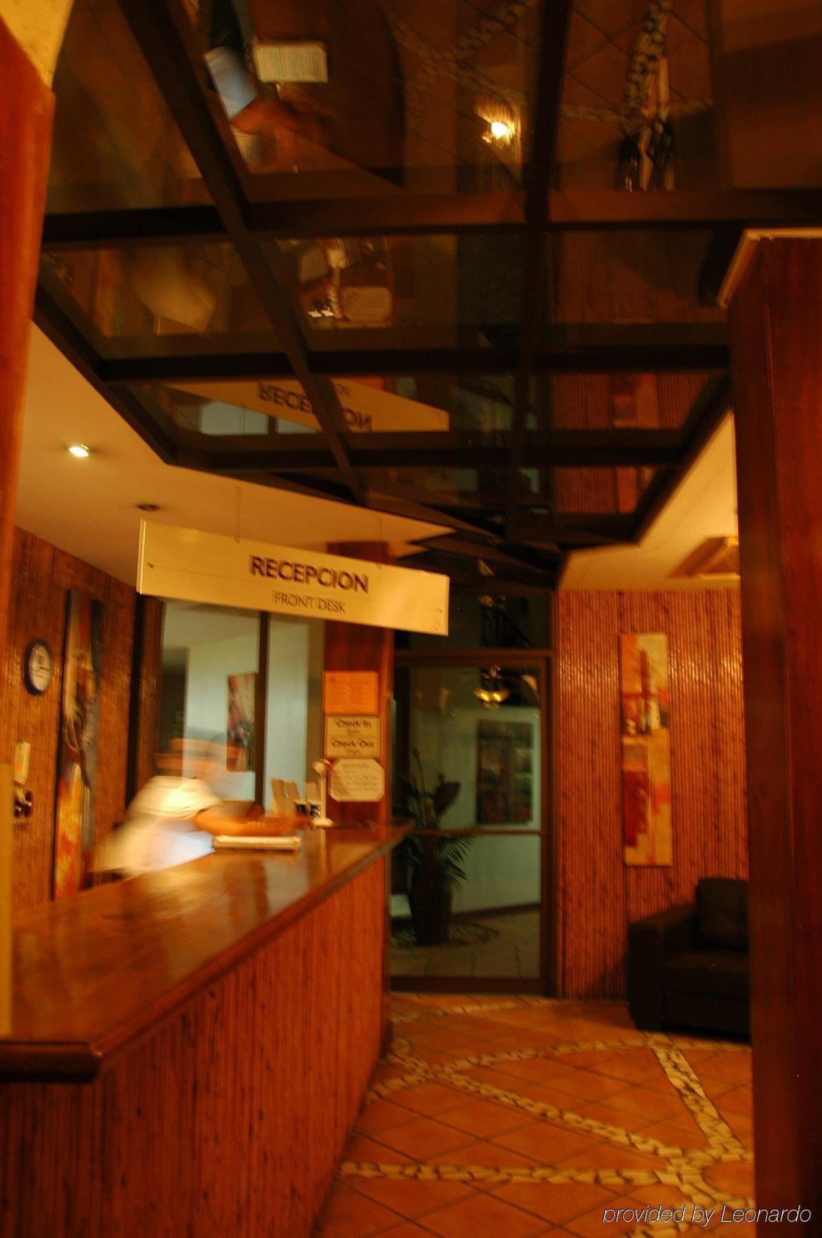 Alajuela Backpackers Airport Hostel ภายนอก รูปภาพ